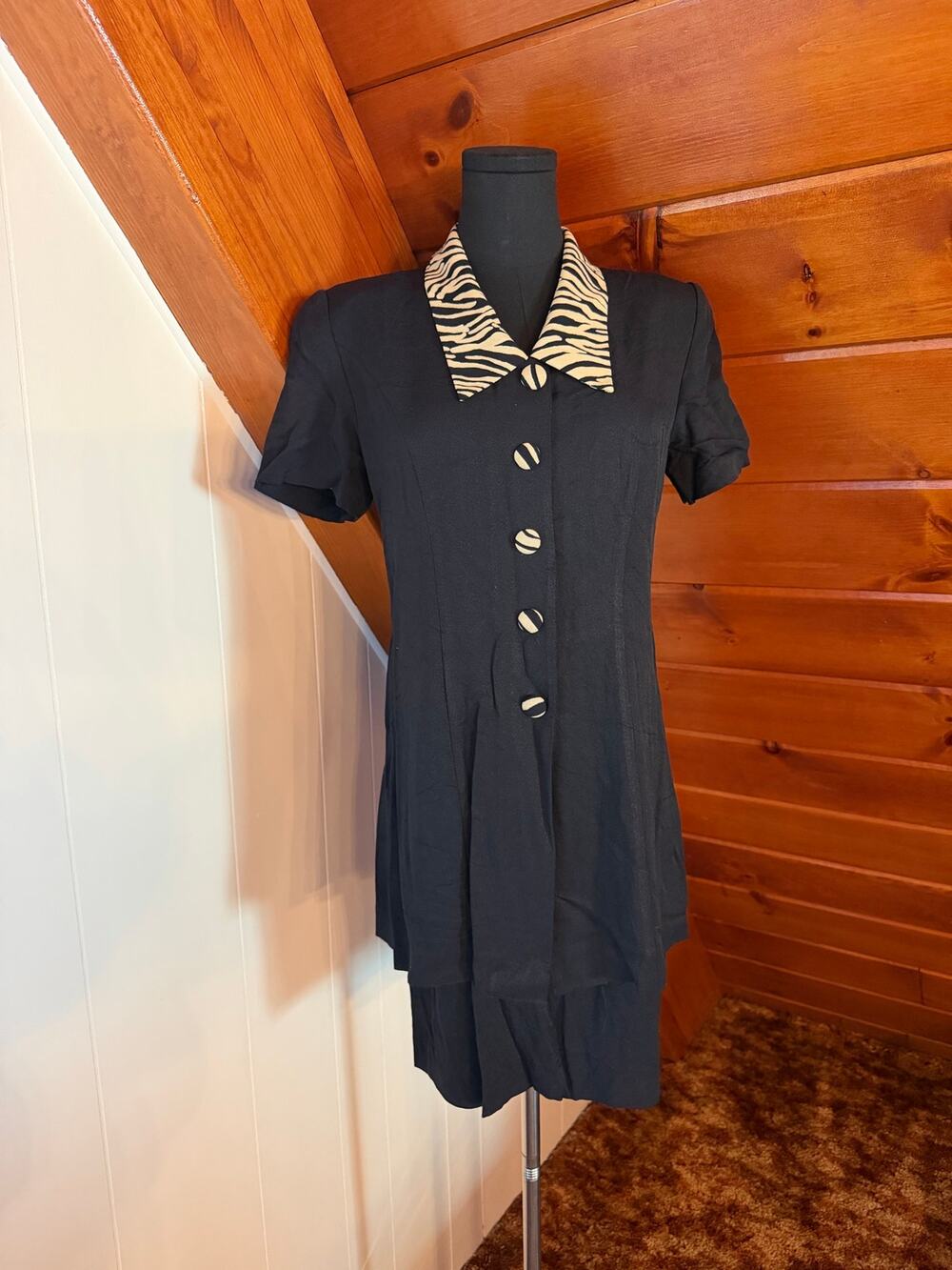 Vintage 80s Power Dress Black Dress with Zebra Print Collar Short Sleeve sz M